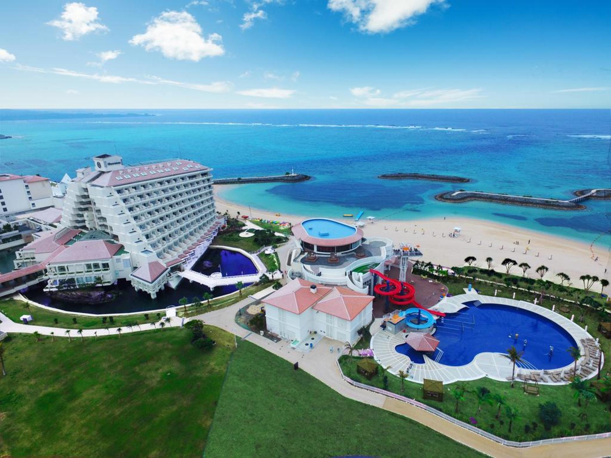 Sheraton Okinawa Sunmarina Resort Onna Extérieur photo
