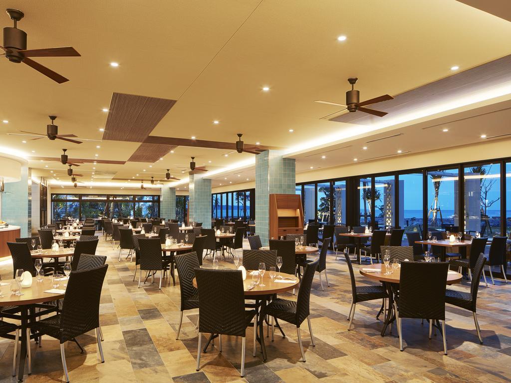 Sheraton Okinawa Sunmarina Resort Onna Extérieur photo