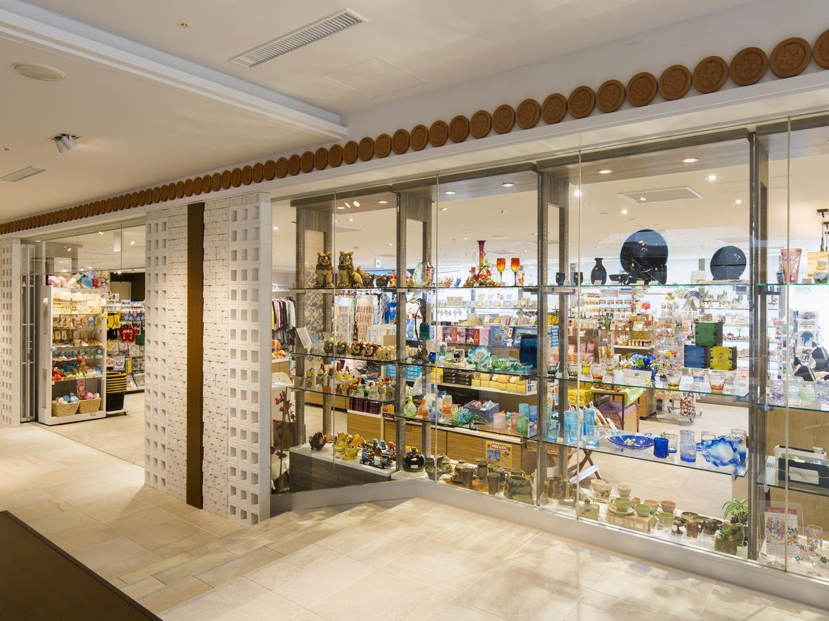 Sheraton Okinawa Sunmarina Resort Onna Extérieur photo