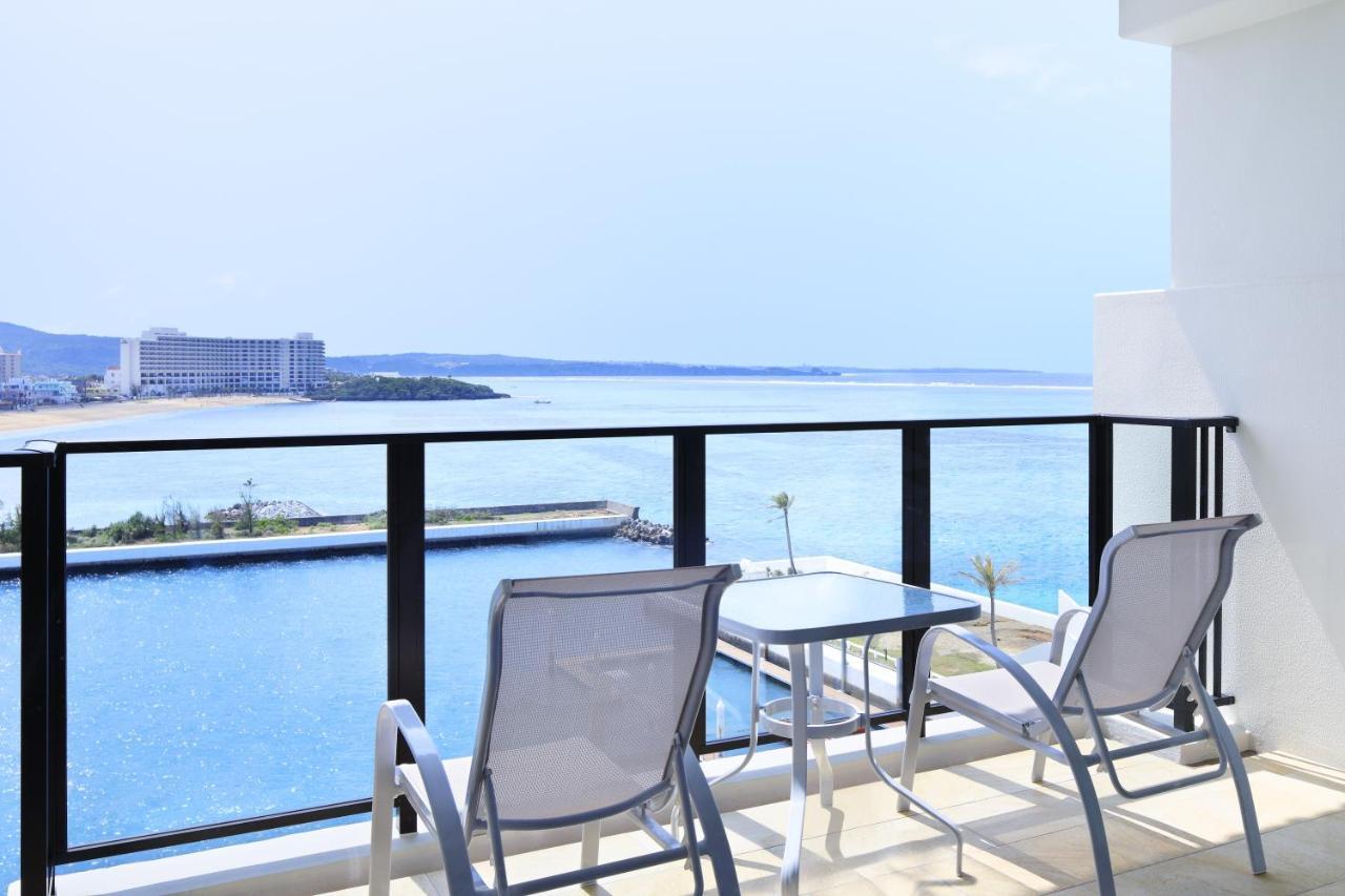 Sheraton Okinawa Sunmarina Resort Onna Extérieur photo