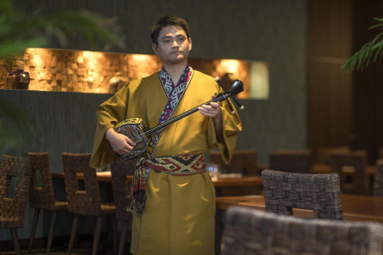 Sheraton Okinawa Sunmarina Resort Onna Extérieur photo